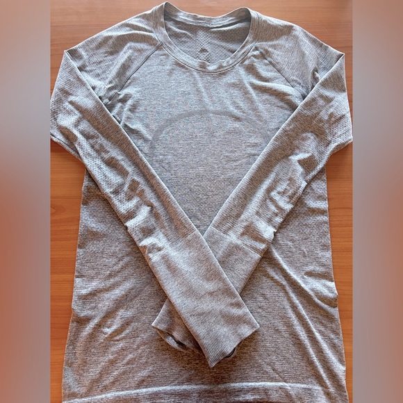 Lululemon Gray Swiftly Tech 2.0 Size 6 - Picture 1 of 3